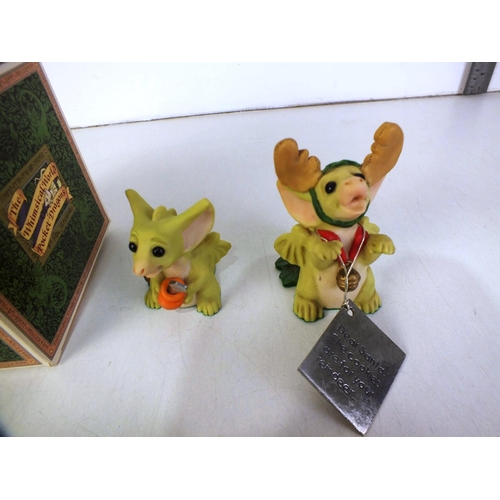 9 - Collectable world studios pocket dragon figures including Whatchadoinn? (boxed), 1996 ltd edition Ch... 