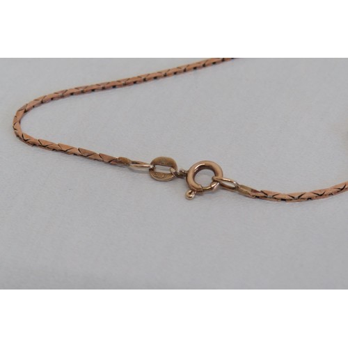 15 - 9ct Gold chain -16.5