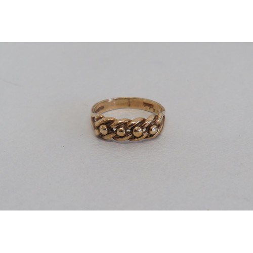 18 - 9ct Gold Keeper ring- Size M, 2.9g