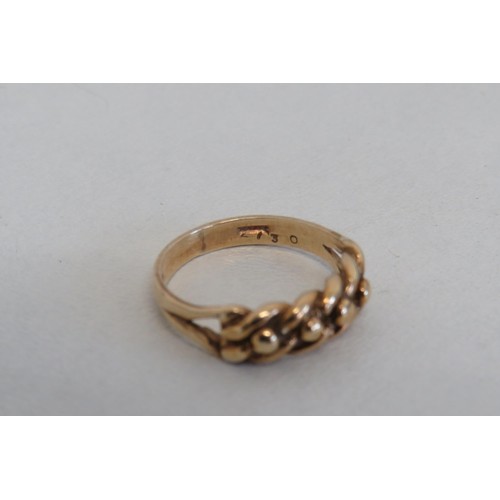 18 - 9ct Gold Keeper ring- Size M, 2.9g