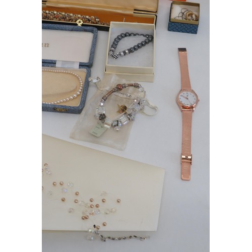 214 - Joblot of jewellery and watches including boxed sekonda, charm bracelets