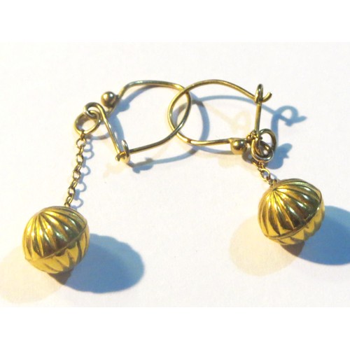 62 - 9ct Gold ball dangle earrings, 1.2g