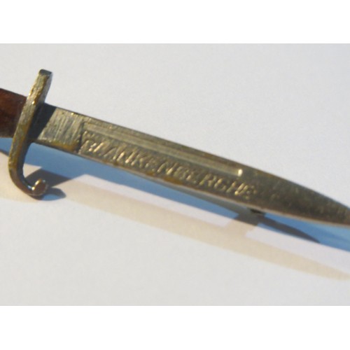 85 - WWI Miniature Bayonet sweetheart brooch 