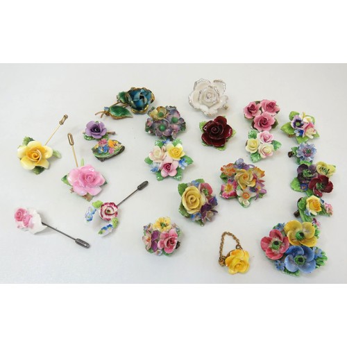 276 - Collection of vintage Bone China floral brooches