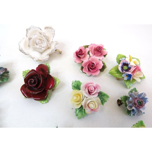 276 - Collection of vintage Bone China floral brooches