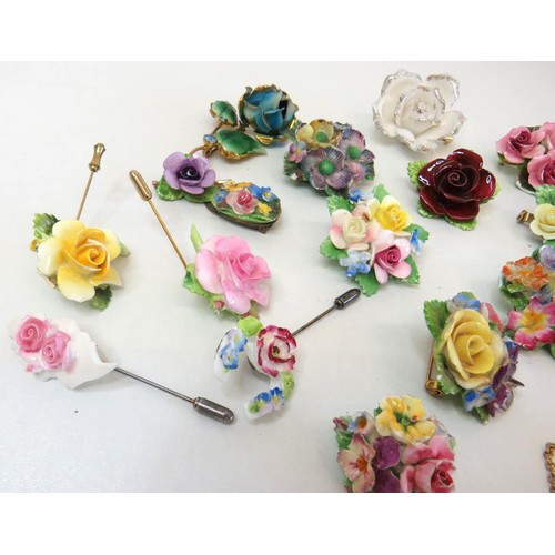 276 - Collection of vintage Bone China floral brooches