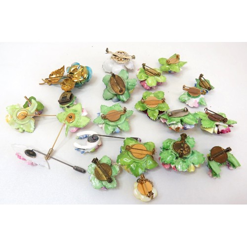 276 - Collection of vintage Bone China floral brooches