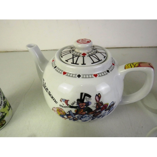 224 - Collectable alice in wonderland tea set