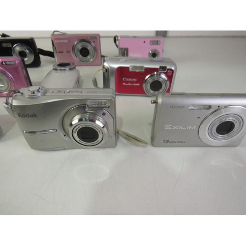 281 - Job lot of digital camera's.