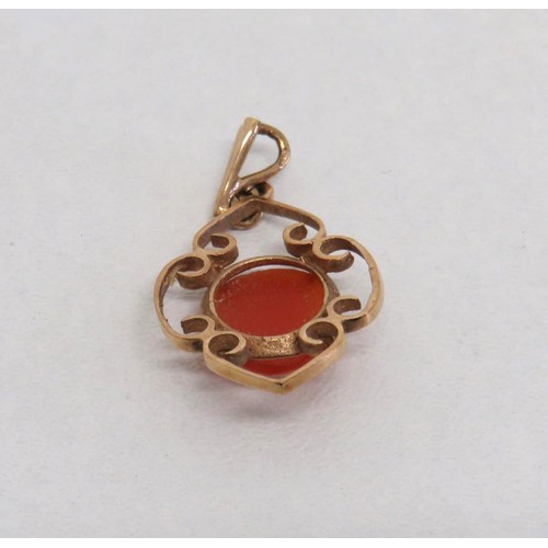 27 - 9ct Gold Cameo pendant, 1.8g