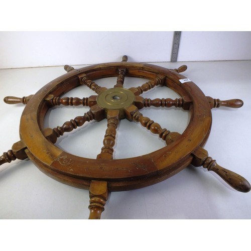 387 - Large ships wheel