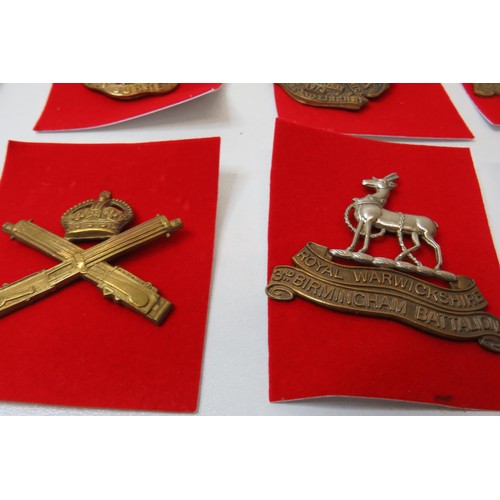 7 - 18 Military Infantry Cap badges to inc 
Royal Frontiersmen
Pro Reg ET LEGE
Tank Corps