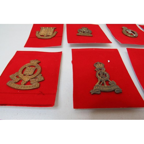 29 - 18 Military   badges to inc 
Ordnance
Signals 
1x-x11