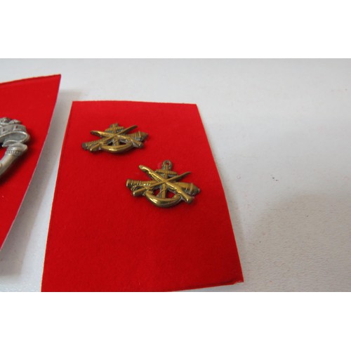 72 - 18 Military Cap/Regimental badges