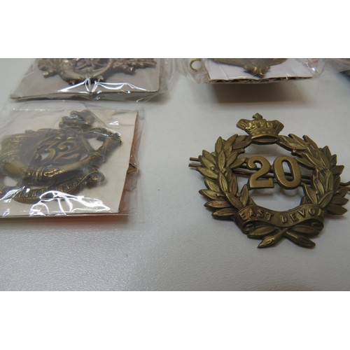 72 - 18 Military Cap/Regimental badges