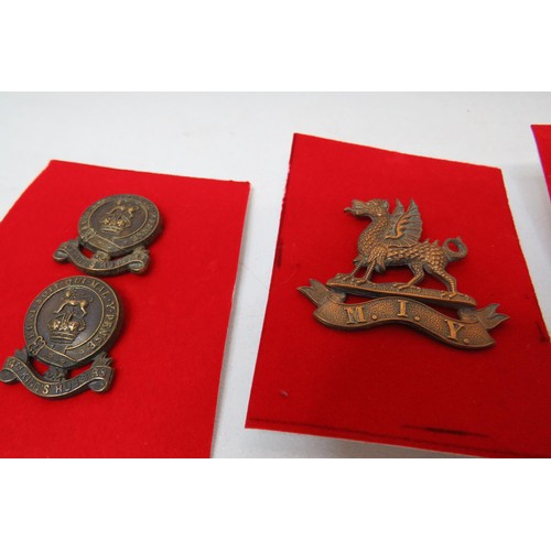 74 - 18 Military Cap/Regimental badges