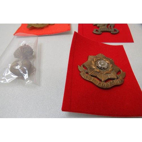 75 - 18 Military Cap/Regimental badges