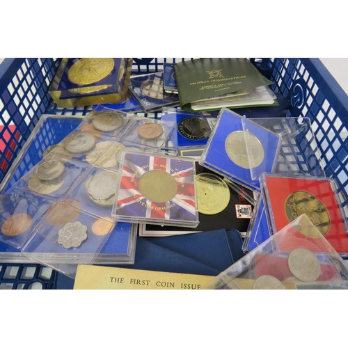 85 - Assortment of collectable coinage