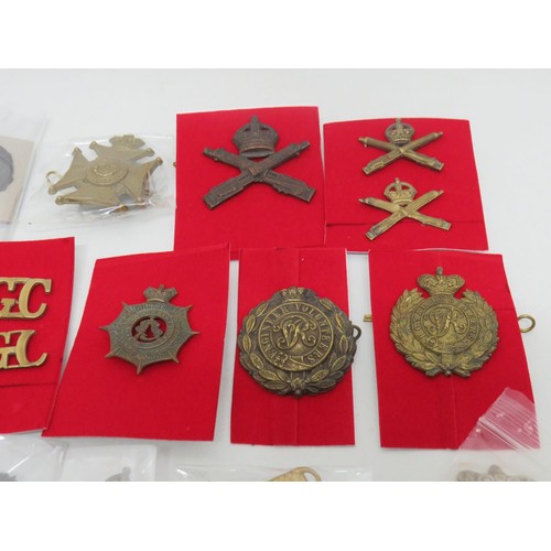 54 - 18 Military Regiment/Cap Badges to Inc 
Royal Engineers
Suffolk
Kings Royal Rifles