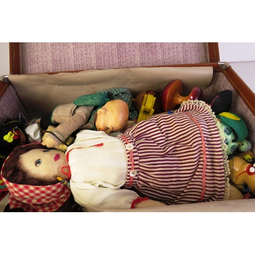 128 - Joblot of assorted dolls and puppets