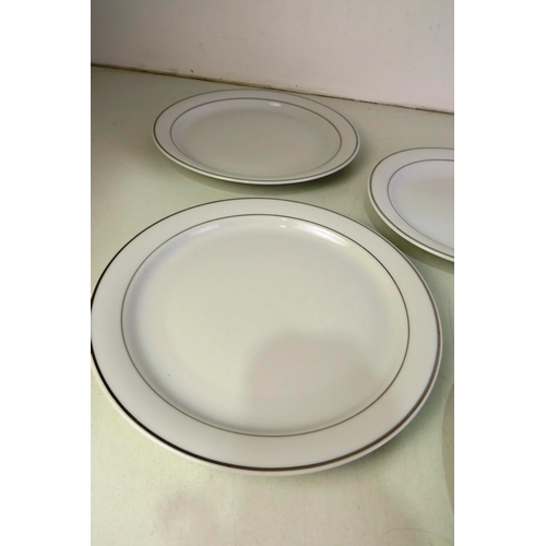 139 - Six winterling porcelain plates and a matching serving plate