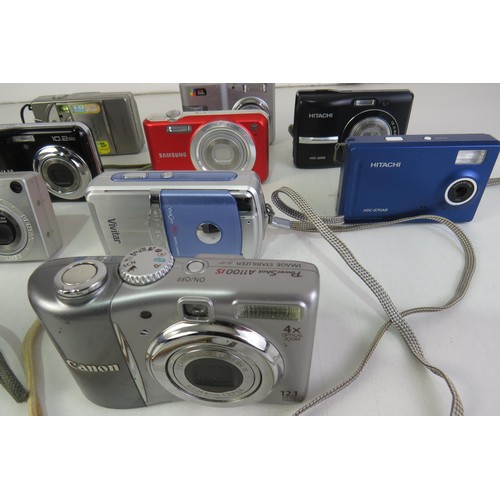 159 - Fifteen assorted digital camera's.