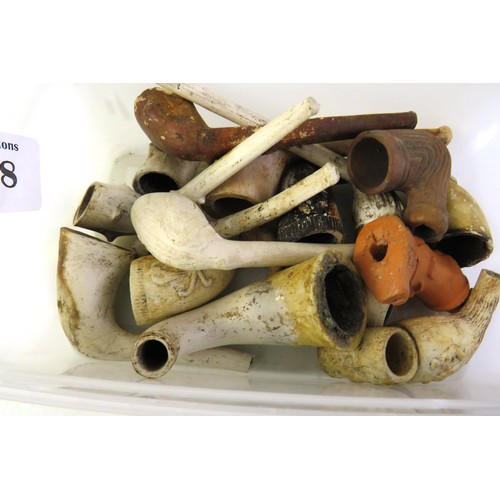 268 - Collection of victorian clay pipes and bowls