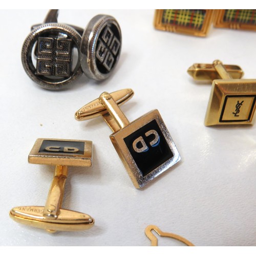 235 - Assorted Gents cufflinks and tie clips.