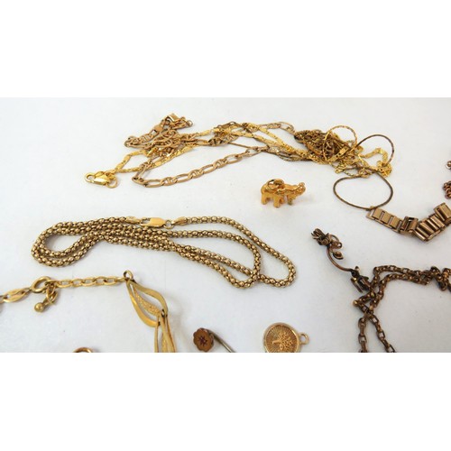 220 - Gold Tone jewellery to include bracelets, necklaces, earrings, brooches etc.