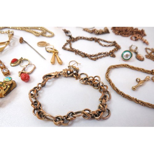 220 - Gold Tone jewellery to include bracelets, necklaces, earrings, brooches etc.