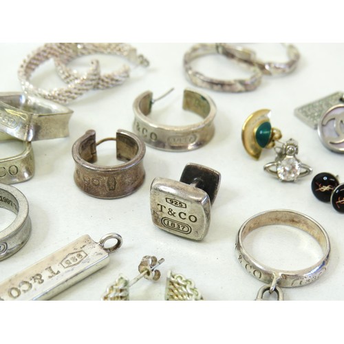 221 - Selection of Silver tone fashion Jewellery to include rings, Earrings and pendants.