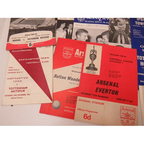 251 - Thirty-one 1960's Football programmes to include, Arsenal, Chelsea, Liverpool, Everton, Tottenham Ho... 