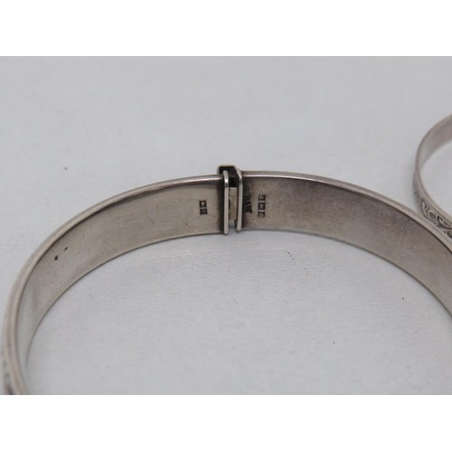 203 - Vintage sterling silver expanding  hinged bangle and silver expanding baby bangle -weight 22.5g