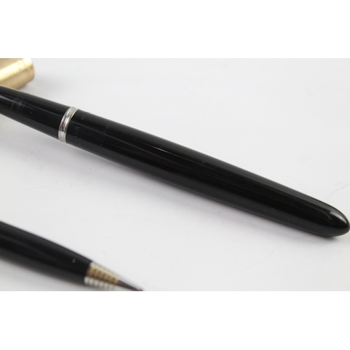 464 - Parker pen 51 with pencil writing