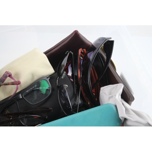 524 - Sunglasses Joblot Assorted Inc Branded, Plastic, Metal, Modern, Cases Etc Joblot