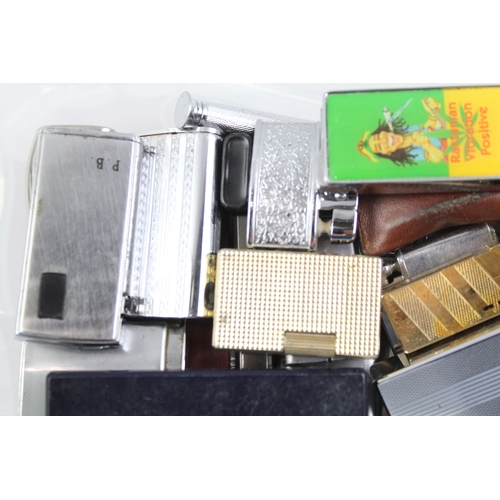 538 - Collection Of Vintage Lighters Inc Molectric, Ronson, Calibri, Sarome Etc x 40