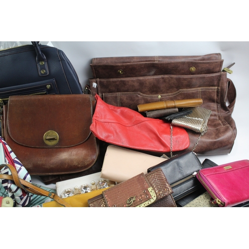 546 - Handbags Vintage Modern Faux Leather, Fashion Accessories Collectables