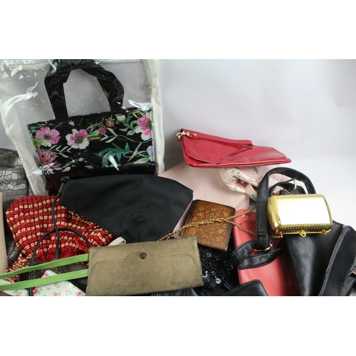 573 - Handbags Vintage Modern Faux Leather, Fashion Accessories Collectables