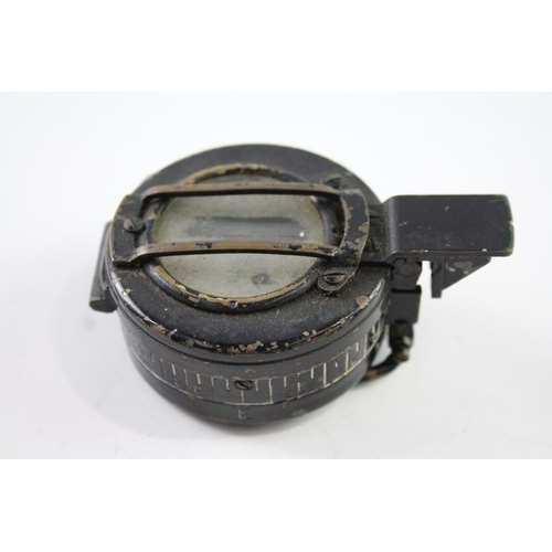 633 - WW2 1943 Dated British Military Fluid Filled Compass Maker T.G & Co London