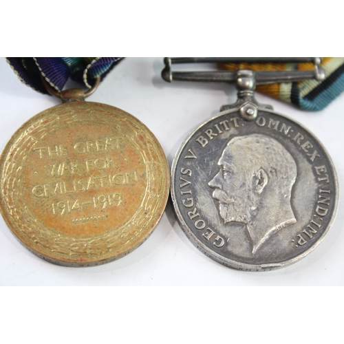 487 - WW1 Medal Pair 4439 Pte H. White 9th London Regt