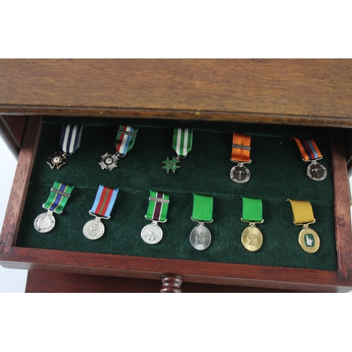 544 - Livingston Mint Rhodesian Honours & Awards Medals with COA & Presentation Box #52