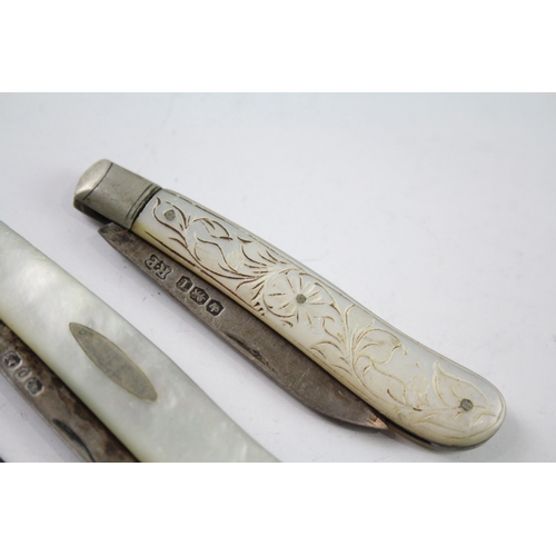 603 - 3 x Antique Hallmarked .925 Sterling Silver Mother of Pearl Fruit Knives (56g)