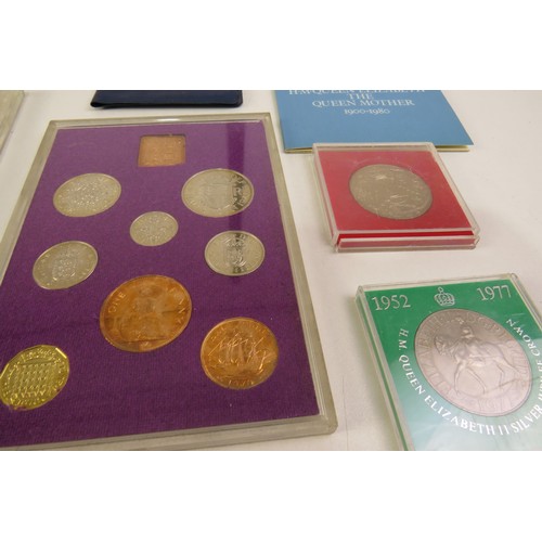 2 - Assortment of collectable coinage