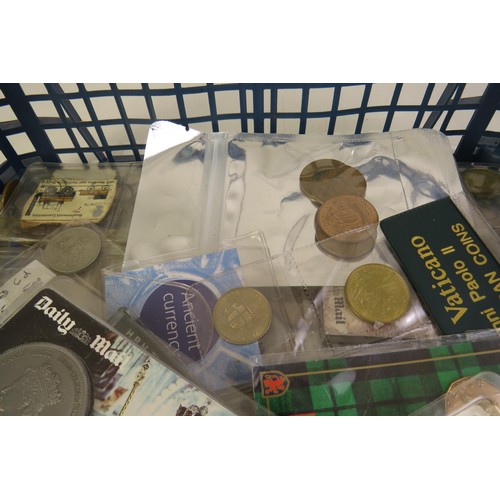 19 - Assortment of collectable coinage