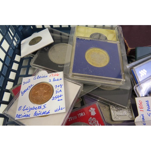 20 - Assortment of collectable coinage