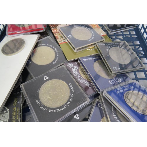 32 - Assortment of collectable coinage