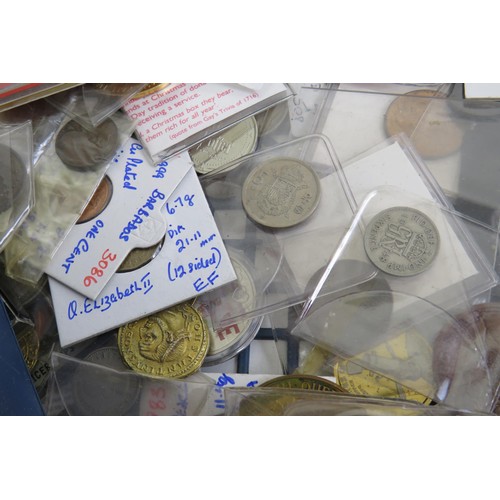 40 - Assortment of collectable coinage