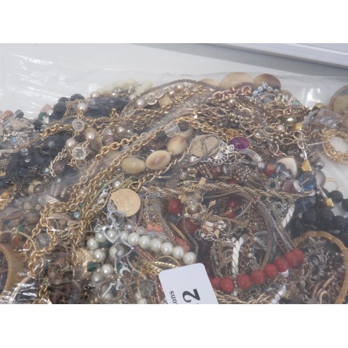 342 - 3kg of assorted Jewellery to include vintage, Gemstone, Gold tone etc.