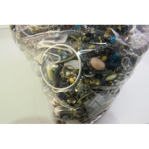 349 - 10kg bag of costume jewellery.