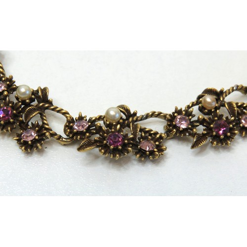 95 - Vintage 1950's Coro signed purple flower necklace.